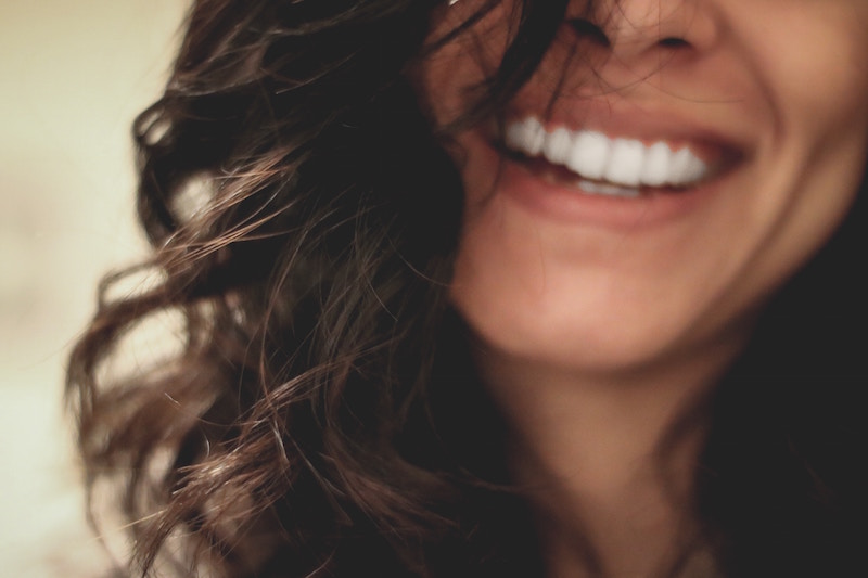Joli sourire - Soie dentiste Montréal
